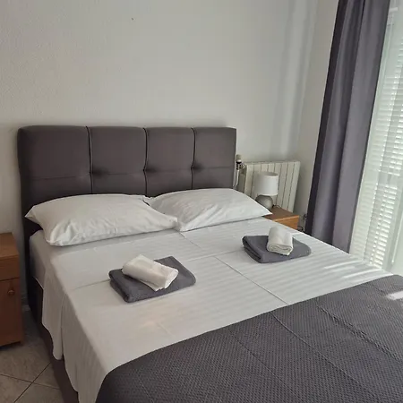 Adria 아파트